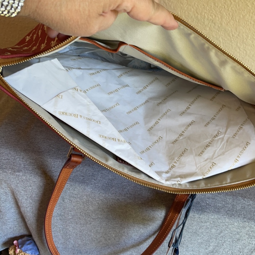 Dooney & Bourke AL Signature Zip Top Shopper NWT - Picture 5 of 11